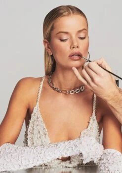 Ari Embellished Gloves 9 Ari Embellished Gloves -LUCY Clothing Shop 211201 Set1 SHOT 67 003