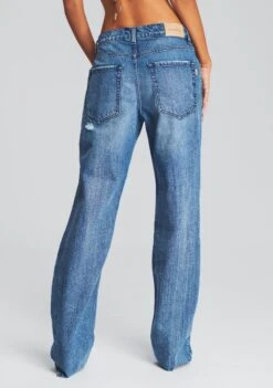 Chris Low Rise Jean -LUCY Clothing Shop Ecommerce Crop 211201 eComm 78 4419