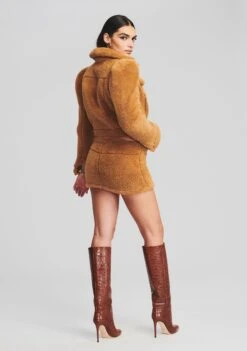 Amelio Teddy Skirt -LUCY Clothing Shop Ecommerce Crop 220201 Retrofete SHOT 28 2670 eComm