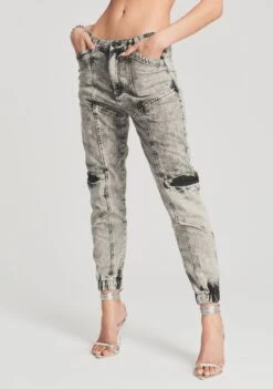 Tatum Jean -LUCY Clothing Shop Ecommerce Crop 220324 Retrofete eComm SHOT 11 1813