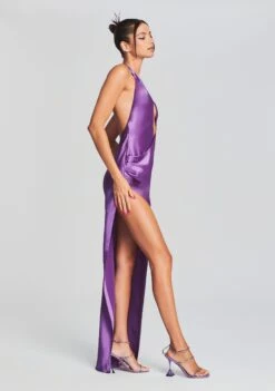 Valeria Dress -LUCY Clothing Shop Ecommerce Crop 220824 Retrofete Ecom Set2 SHOT02 29279