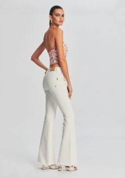 Moore Mid Rise Flare Jean -LUCY Clothing Shop Ecommerce Crop 221115 Ecom SET1 SHOT 40 6484 d5be1220 88ad 46db a636 eaa710c17290