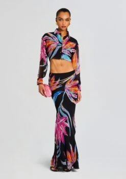 Margo Maxi Skirt -LUCY Clothing Shop Ecommerce Crop 23 11 16 MARGO2269SHIRT BLACK 2081 ECOMM 14e3b197 63a3 4a25 a47e 940b32f0e568