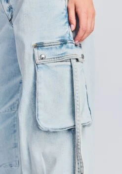 Samira Low Rise Cargo Jean -LUCY Clothing Shop Ecommerce Crop 230321 RETROFETE SET1 Shot 04 0788 eComm