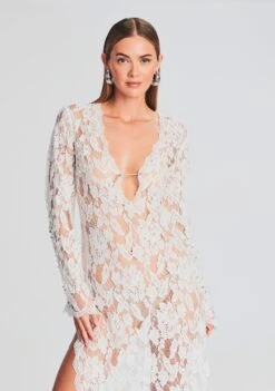 Reet Lace Kaftan -LUCY Clothing Shop Ecommerce Crop 230510 Set2 SHOT 39 4358 eComm