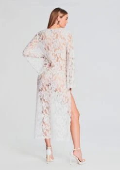 Reet Lace Kaftan -LUCY Clothing Shop Ecommerce Crop 230510 Set2 SHOT 39 4381 eComm