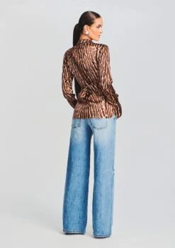 Olsen Silk Top -LUCY Clothing Shop Ecommerce Crop 230718 SET2 OLSENTOP MONETBRA 4296 ECOMM