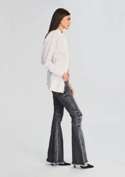 Izzi Low-Rise Jean -LUCY Clothing Shop Ecommerce Crop 230831 IZZILOWRISEJEAN 0568 ECOMM
