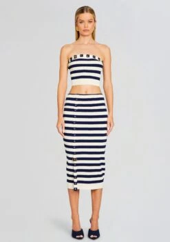 Cleat Knit Skirt -LUCY Clothing Shop Ecommerce Crop 24 01 11 CONSTANCETOP CLEATSKIRT CREAMNAVY 0623 ECOMM 532cab41 63e1 4864 adeb d8e1ee64beef