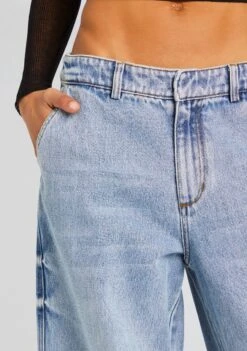 Chelle Ruched Jean -LUCY Clothing Shop Ecommerce Crop 24 03 27 CHELLEJEAN COASTLINE 2725 ECOMM