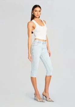 Avalon Capri -LUCY Clothing Shop Ecommerce Crop 24 04 17 AVALONSHORTS SKYLIGHT 1306 ECOMM