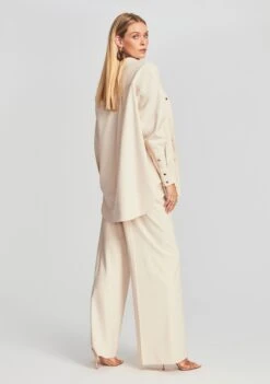 Wes Shirt -LUCY Clothing Shop Ecommerce Crop Retrofete eComm 220803 Set2 SHOT 39 5719