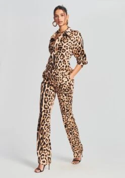 Evan Silk Shirt -LUCY Clothing Shop Ecommerce Crop Retrofete eComm 220803 Set2 SHOT 43 6122 9c52943d 8485 4a7a 9730 600d084559dc